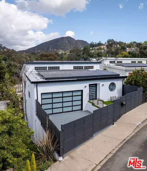 3256 Dos Palos Dr, Los Angeles, CA 90068