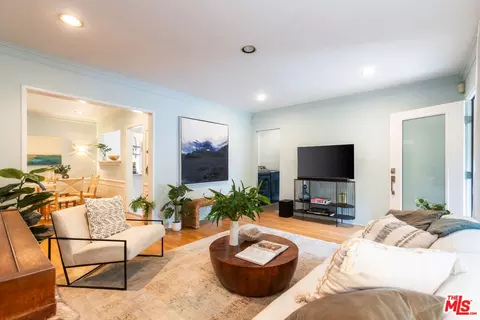 Living - 3000 Beach Ave, Venice, CA 90291 photo 2 of 2