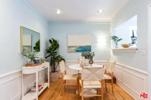 Dining - 3000 Beach Ave, Venice, CA 90291 photo 2 of 4