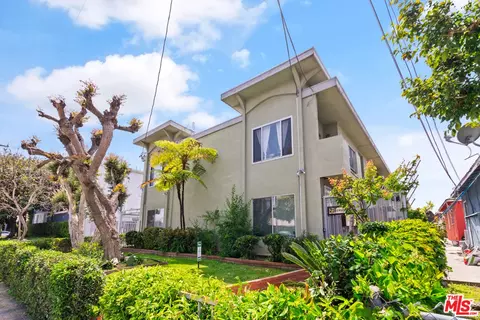 1950 Cloverfield Blvd #13, Santa Monica, CA 90404