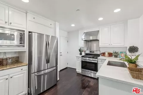 2460 E Villa St #2, Pasadena, CA 91107 photo 7