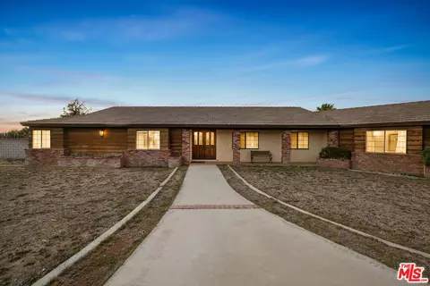 2553 W Avenue O, Palmdale, CA 93551