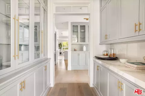 Entry Way - 4476 Libbit Ave, Encino, CA 91436 photo 2 of 3