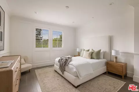 Bedroom - 4476 Libbit Ave, Encino, CA 91436 photo 4 of 5