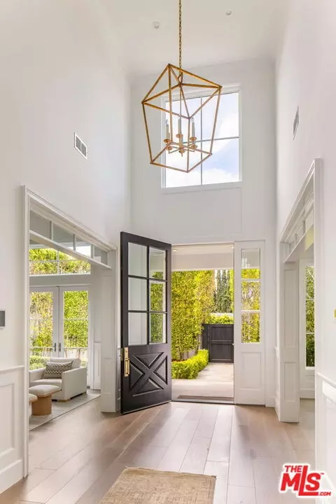 Entry Way - 4476 Libbit Ave, Encino, CA 91436 photo 1 of 3