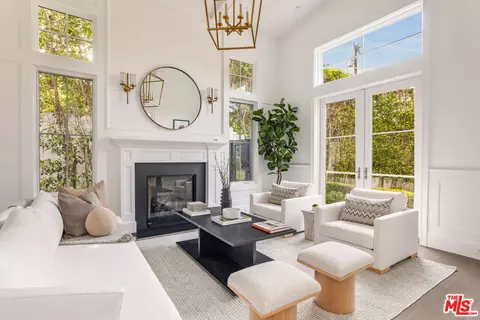 Living - 4476 Libbit Ave, Encino, CA 91436 photo 1 of 3