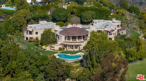 1101 Bel Air Pl, Los Angeles, CA 90077
