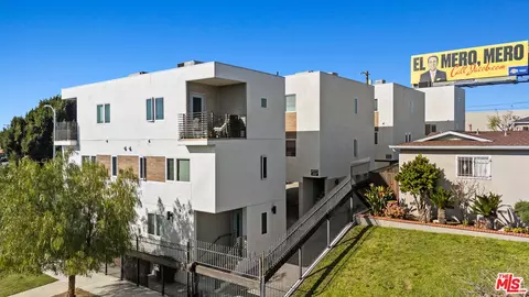 4935 W 20th St, Los Angeles, CA 90016
