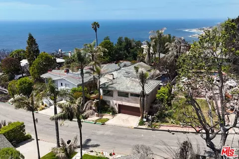 227 Quadro Vecchio Dr, Pacific Palisades, CA 90272