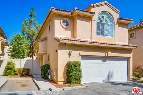 13775 Glenoaks Blvd #4, Rancho Cascades, CA 91342