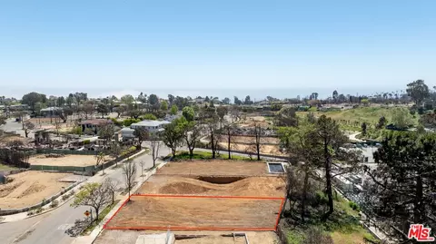 719 Alma Real Dr, Pacific Palisades, CA 90272