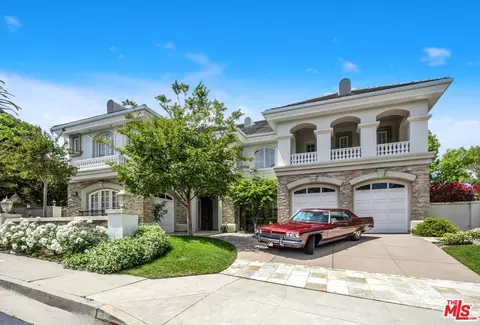3759 Winford Dr, Tarzana, CA 91356