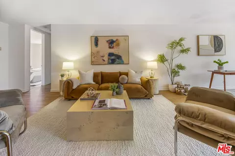 11918 Kiowa Ave #104, Los Angeles, CA 90049