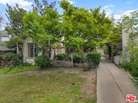 10490 Lorenzo Pl, Los Angeles, CA 90064