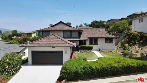2845 Lawndale Dr, Los Angeles, CA 90065