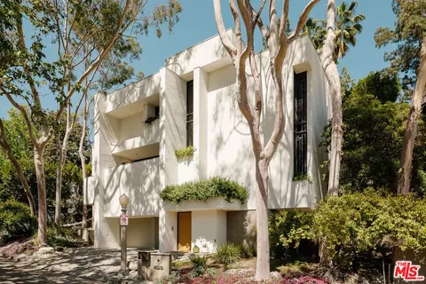 480 Glen Holly Dr, Pasadena, CA 91105