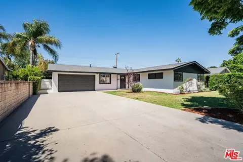 22309 Leadwell St, Canoga Park, CA 91303