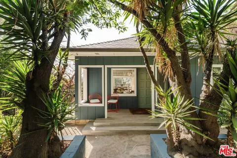 1901 Apex Ave, Los Angeles, CA 90039