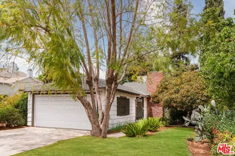 15221 La Maida St, Sherman Oaks, CA 91403