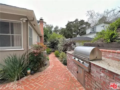 1308 Opechee Way, Glendale, CA 91208 photo 27