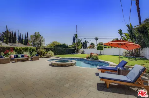 7715 Mcnulty Ave, Winnetka, CA 91306 photo 25