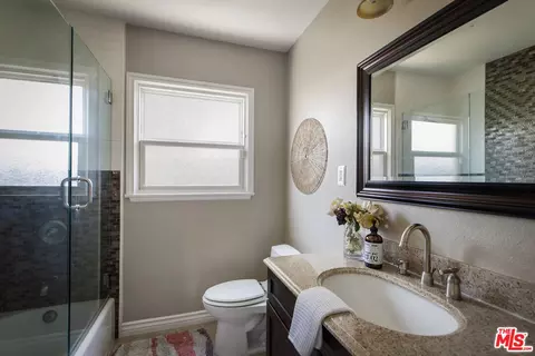7715 Mcnulty Ave, Winnetka, CA 91306 photo 15