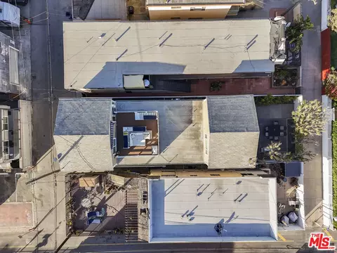 View/Area - 11 19th Ave, Venice, CA 90291 photo 5 of 5