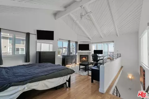 Bedroom - 11 19th Ave, Venice, CA 90291 photo 1 of 6
