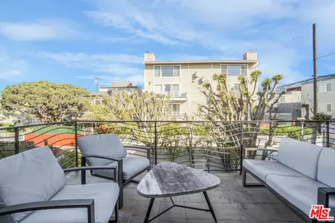 Other - 11 19th Ave, Venice, CA 90291 photo 3 of 12