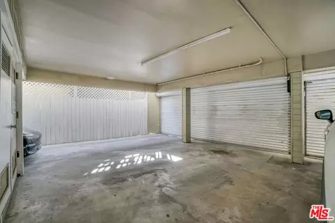 Exterior - 11 19th Ave, Venice, CA 90291 photo 9 of 9