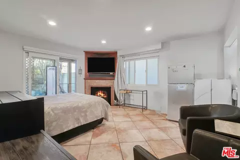 Bedroom - 11 19th Ave, Venice, CA 90291 photo 4 of 6