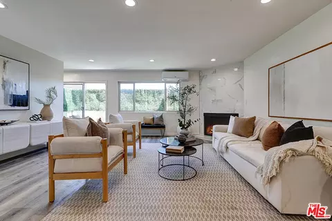 2452 Chelsea Pl #H, Santa Monica, CA 90404