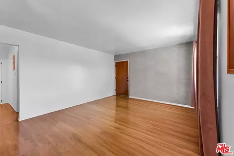 Living - 5608 Lime Ave #3, Long Beach, CA 90805 photo 2 of 3
