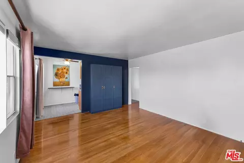Living - 5608 Lime Ave #3, Long Beach, CA 90805 photo 3 of 3