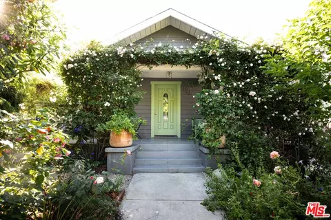623 Rosemont Ave, Los Angeles, CA 90026