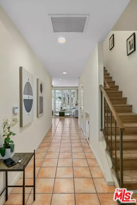 1663 Malcolm Ave #103, Los Angeles, CA 90024 photo 5