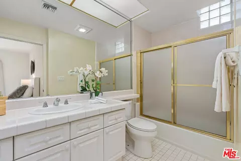 1663 Malcolm Ave #103, Los Angeles, CA 90024 photo 29