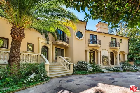1549 Lindacrest Dr, Beverly Hills, CA 90210