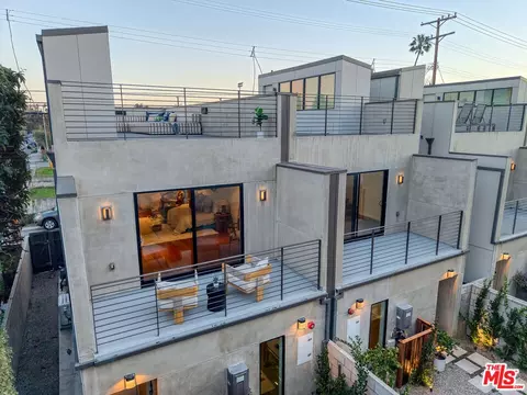 Other - 746 Brooks Ave, Venice, CA 90291 photo 5 of 6