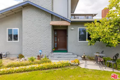 329 Thompson Ave, Glendale, CA 91201
