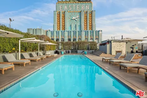 849 S Broadway #1006, Los Angeles, CA 90014
