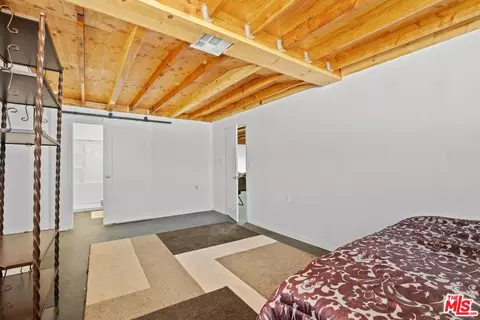 Bedroom - 3224 Shawnee Trl, Landers, CA 92285 photo 1 of 3