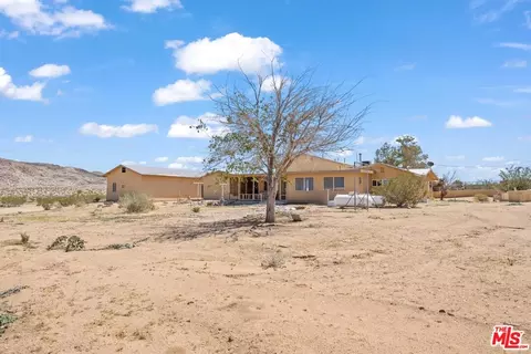 Exterior - 3224 Shawnee Trl, Landers, CA 92285 photo 5 of 5