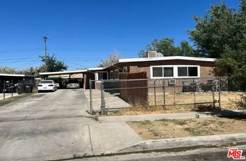 38920 9th St, Palmdale, CA 93550