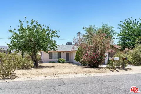 61751 Hilltop Dr, Joshua Tree, CA 92252