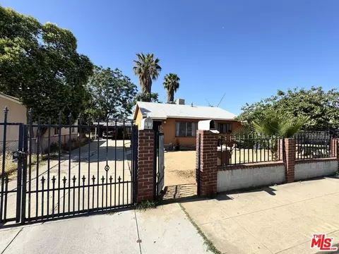 2927 Lake St, Bakersfield, CA 93306