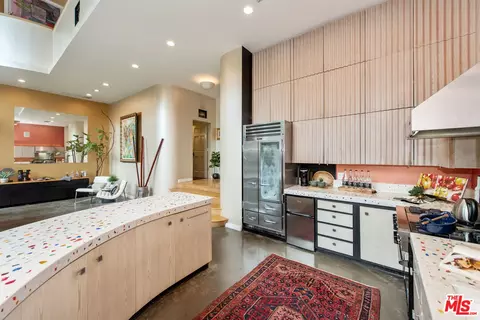 2228 Walnut Ave, Venice, CA 90291 photo 13