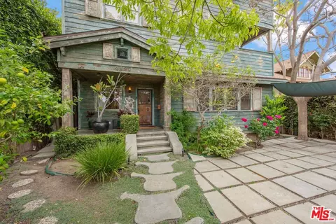 2228 Walnut Ave, Venice, CA 90291 photo 3