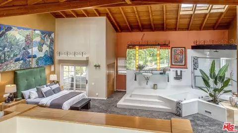 2228 Walnut Ave, Venice, CA 90291 photo 17