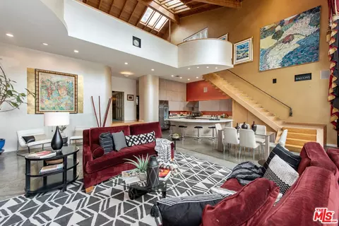 2228 Walnut Ave, Venice, CA 90291 photo 8